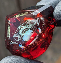 Load image into Gallery viewer, red glass geometrical pattern faceted pendant