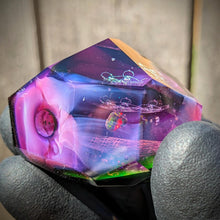 Load image into Gallery viewer, metatrons and flower of life pendant