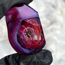 Load image into Gallery viewer, geometrical patterns faceted pendant collaboration