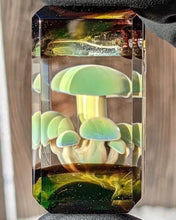 Load image into Gallery viewer, many mushy pendant glass