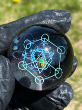Load image into Gallery viewer, trianglar metatrons cube marble