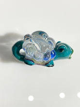 Load image into Gallery viewer, glass turtle sculpture pendant
