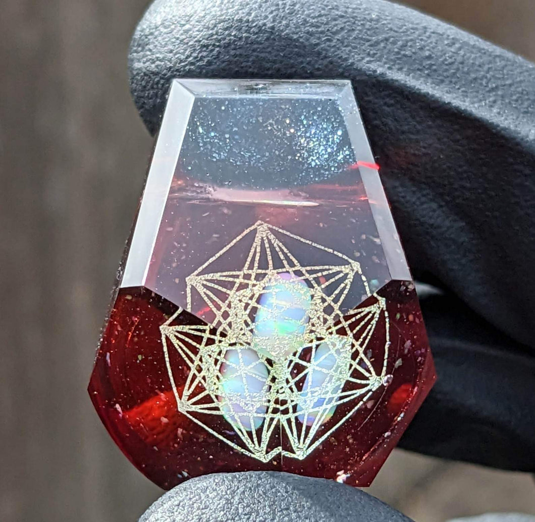 red glass geometrical pattern faceted pendant