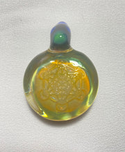 Load image into Gallery viewer, golden metatrons cube pendant
